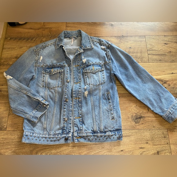 Free People Studded Denim Trucker Jacket Oversized Size XS - Picture 3 of 8